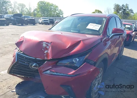 2021 Lexus Nx 300 z USA, uszkodzony, nr VIN JTJDARBZ7M5024803